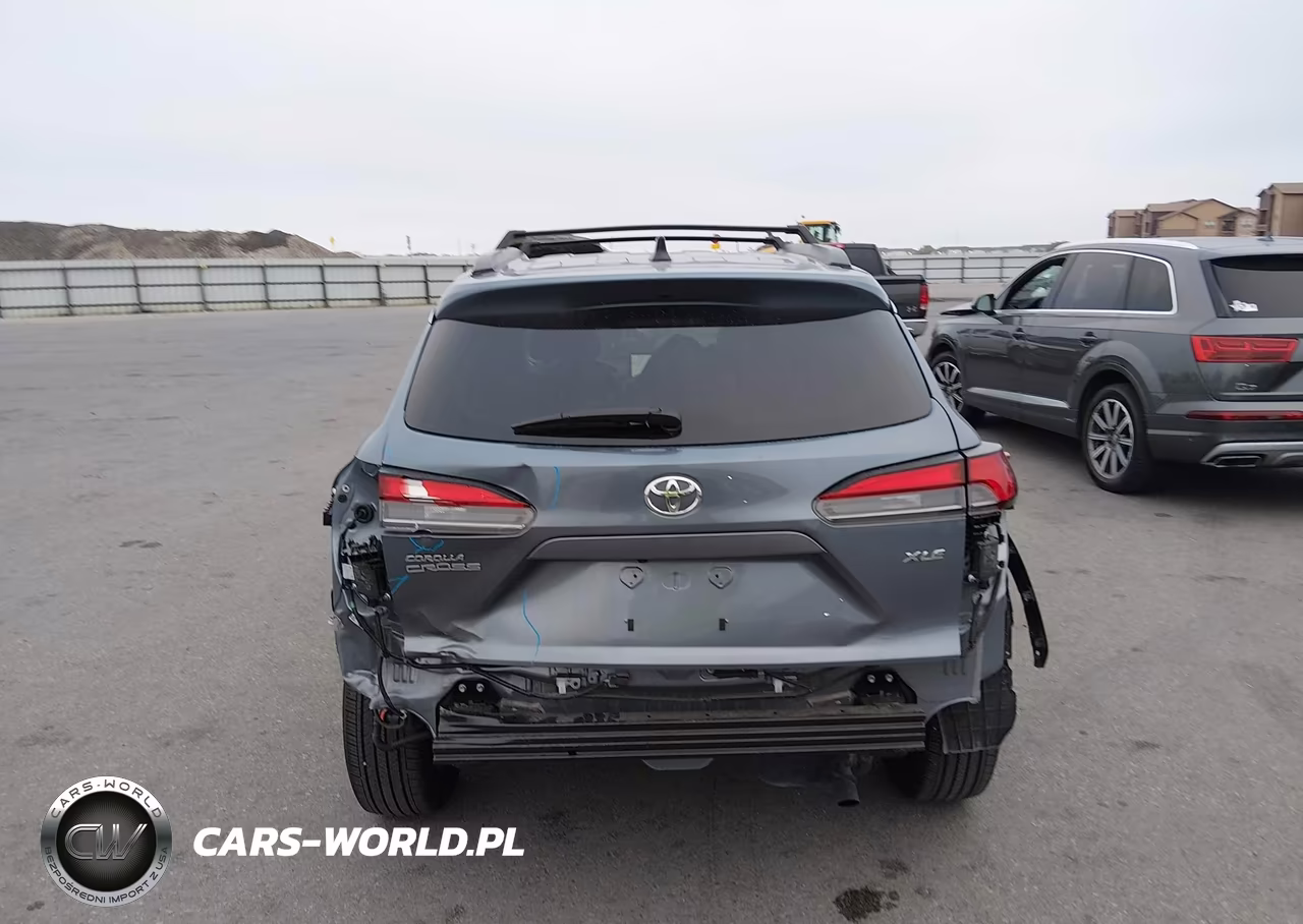 2026 Toyota Corolla Cross Xle VIN:7MUDAAAGXTV181034 - 17