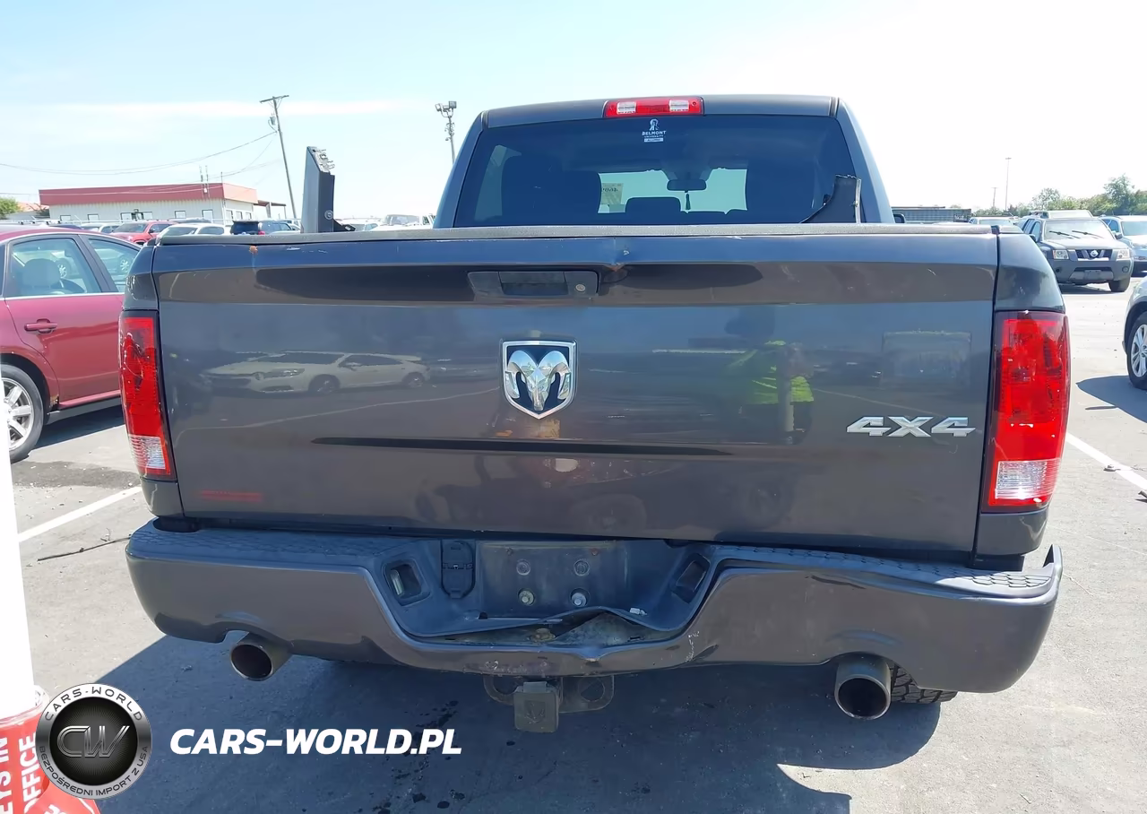 2016 Ram 1500 Express VIN:3C6RR7KTXGG121600 - 17