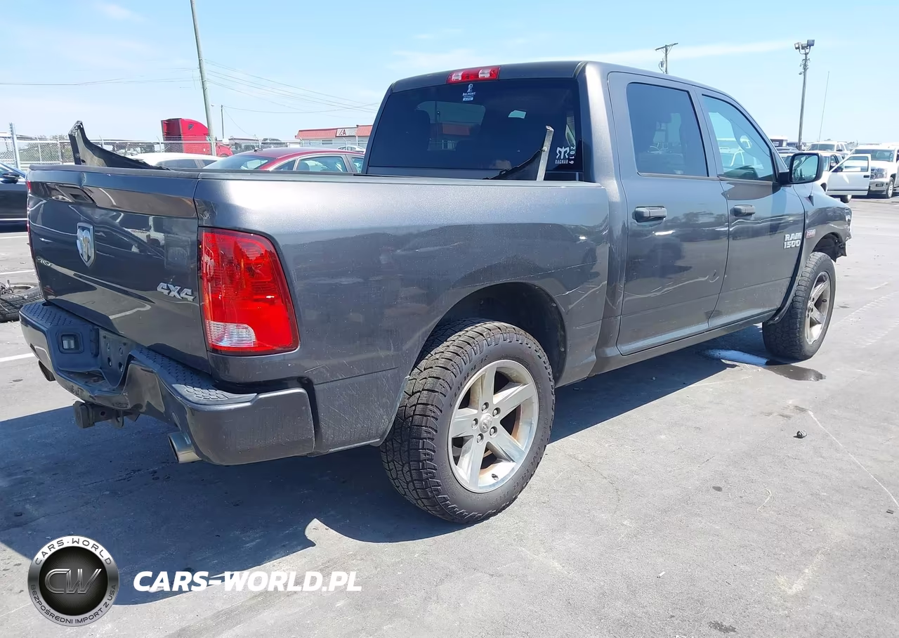 2016 Ram 1500 Express VIN:3C6RR7KTXGG121600 - 4