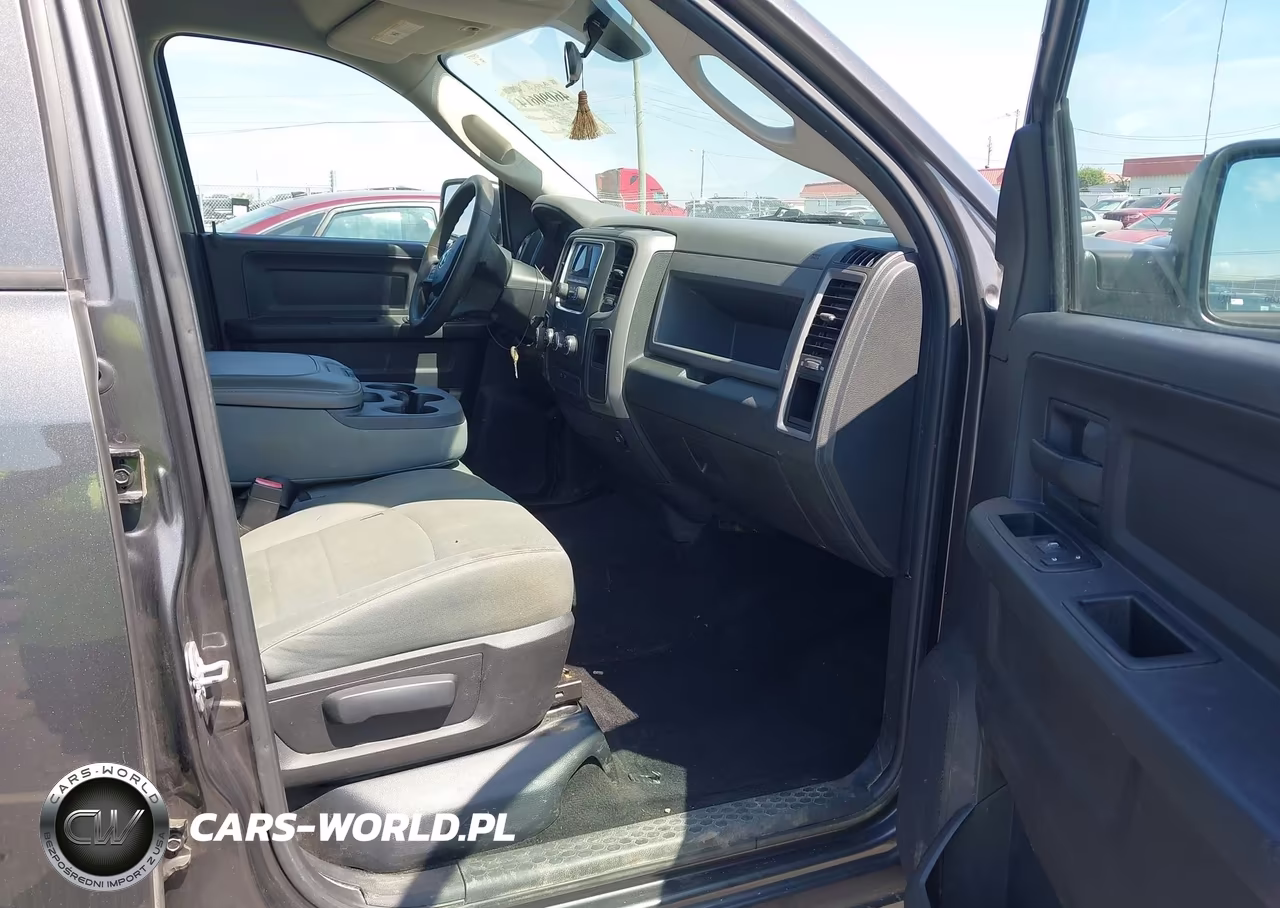 2016 Ram 1500 Express VIN:3C6RR7KTXGG121600 - 5