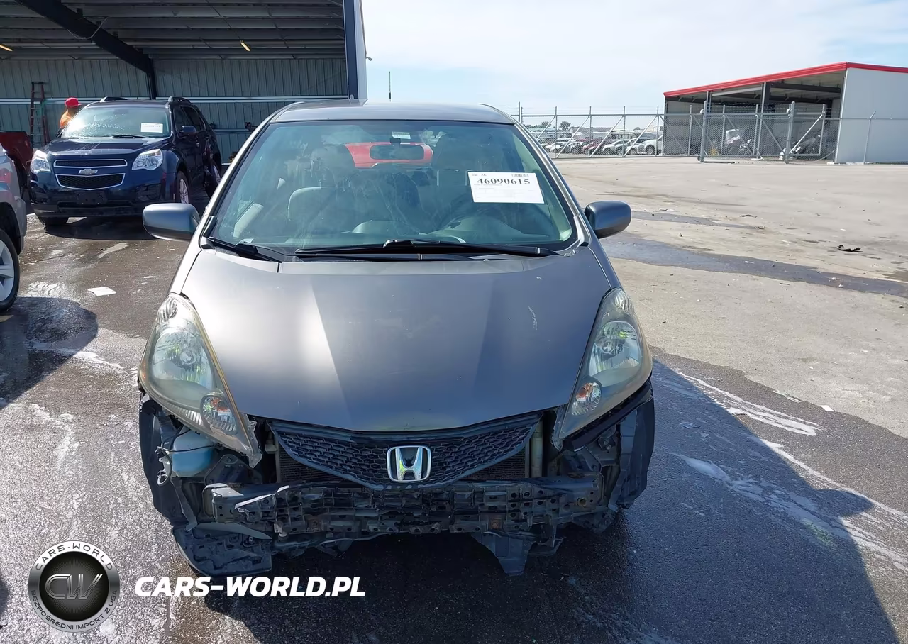 2013 Honda Fit VIN:JHMGE8H39DC036088 - 13