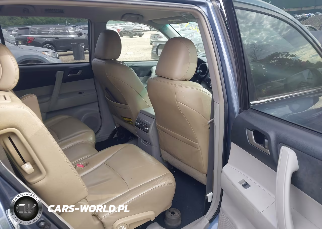 2013 Toyota Highlander Hybrid Base V6 VIN:JTEBC3EH9D2015828 - 8