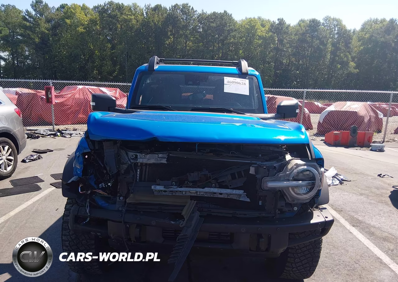2024 Ford Bronco Wildtrak VIN:1FMEE2BP4RLA96557 - 13