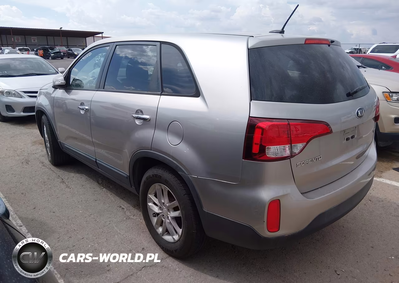 2015 Kia Sorento Lx VIN:5XYKT3A67FG631268 - 3