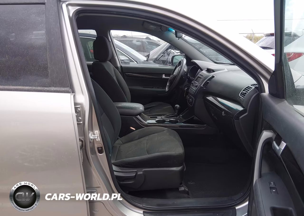 2015 Kia Sorento Lx VIN:5XYKT3A67FG631268 - 5