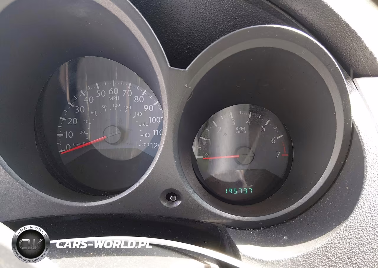 2010 Chrysler Sebring Touring VIN:1C3CC4FB2AN200097 - 7
