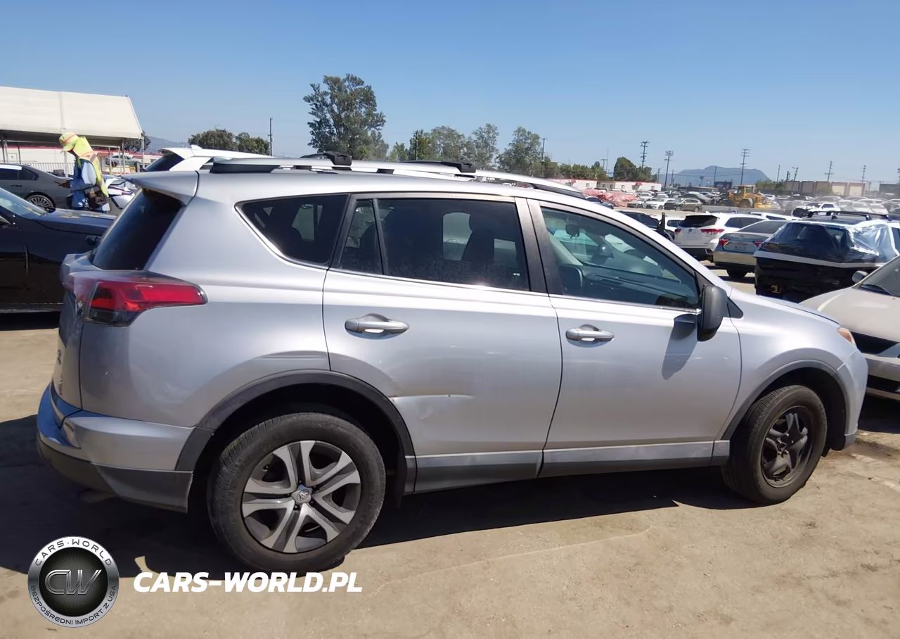 2018 Toyota Rav4 Le VIN:2T3BFREVXJW697481 - 13