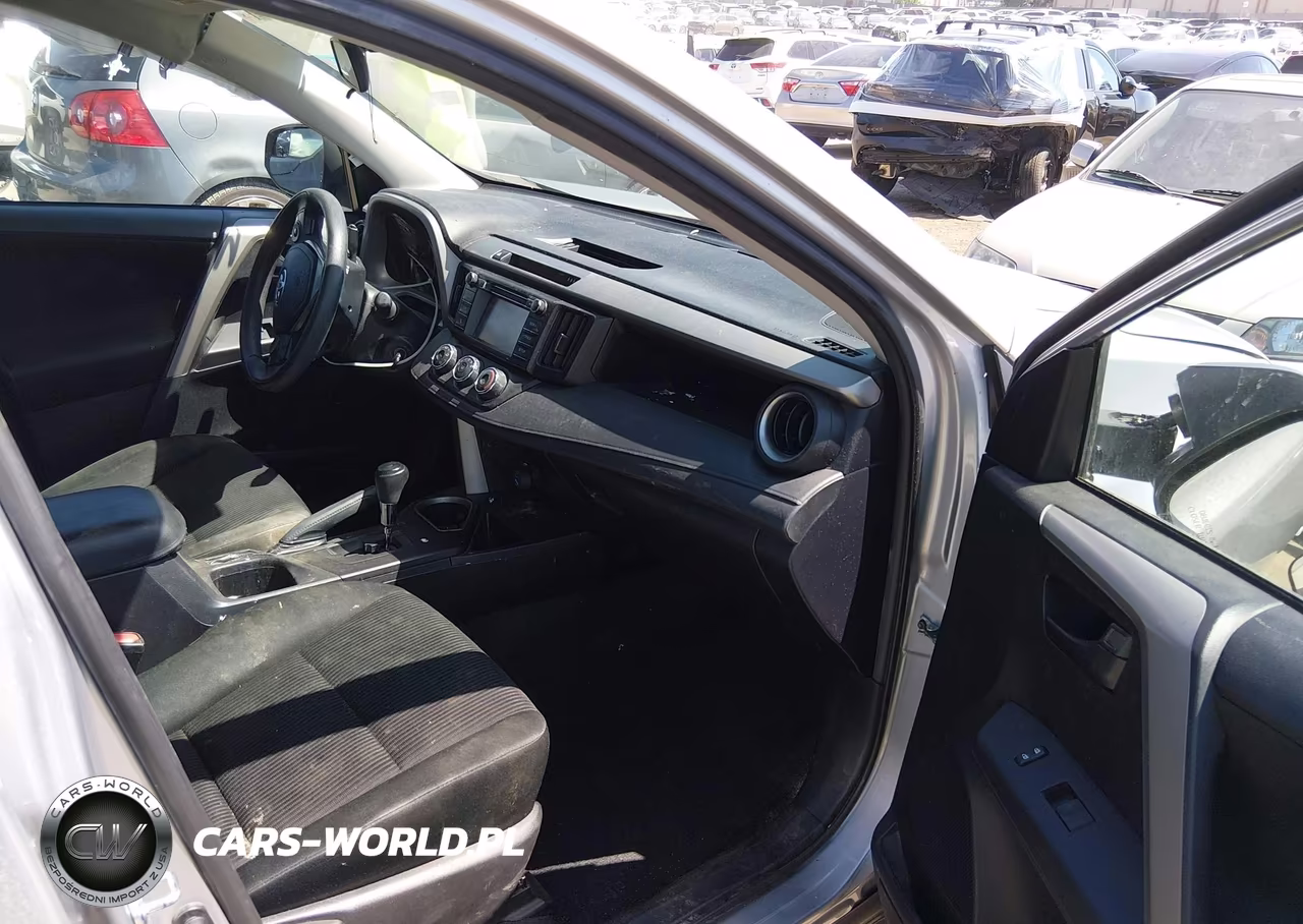 2018 Toyota Rav4 Le VIN:2T3BFREVXJW697481 - 5