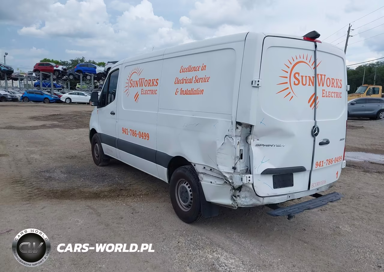 2020 Mercedes-Benz Sprinter 2500 Standard Roof V6 VIN:W1Y4EBHY4LT032862 - 3