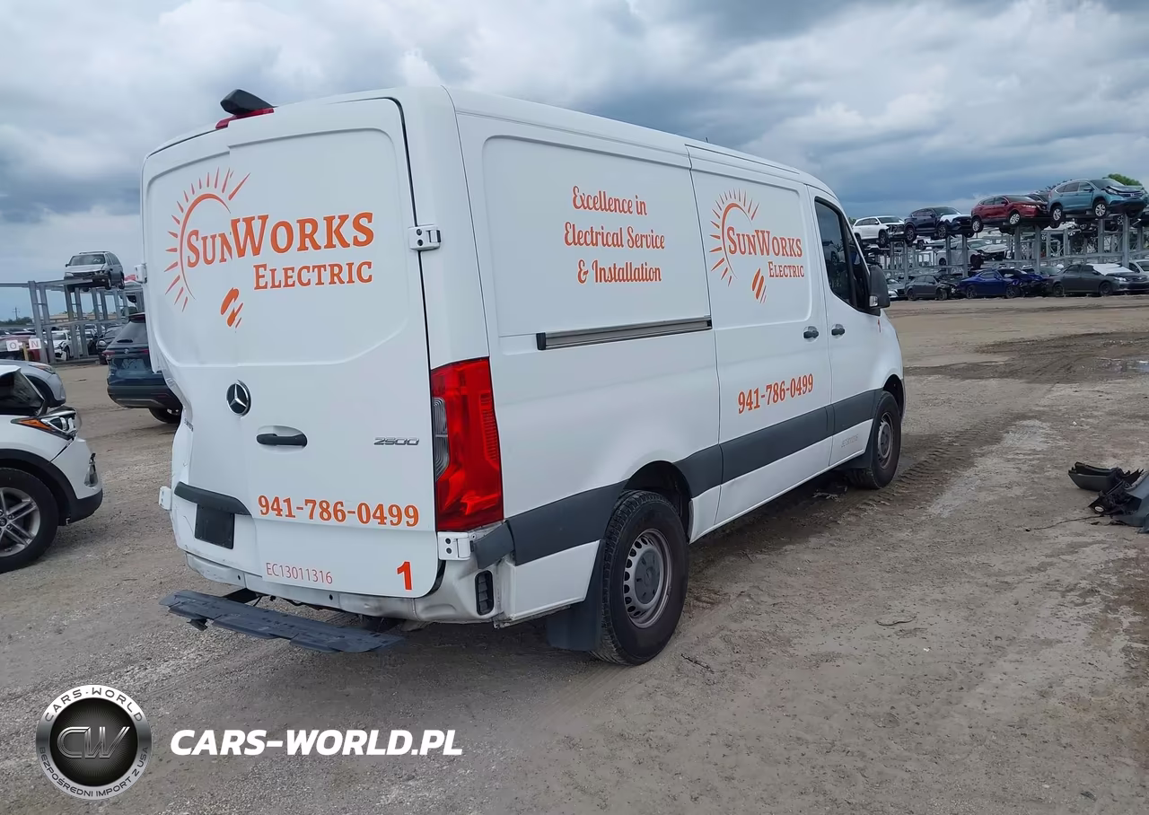 2020 Mercedes-Benz Sprinter 2500 Standard Roof V6 VIN:W1Y4EBHY4LT032862 - 4