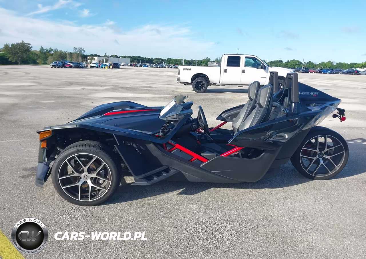 2016 Polaris Slingshot VIN:57XAAPFA4G5107728 - 13