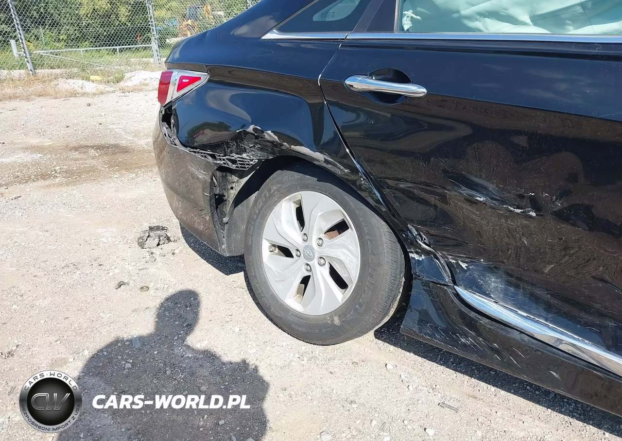 2014 Hyundai Sonata Hybrid VIN:KMHEC4A49EA116610 - 12