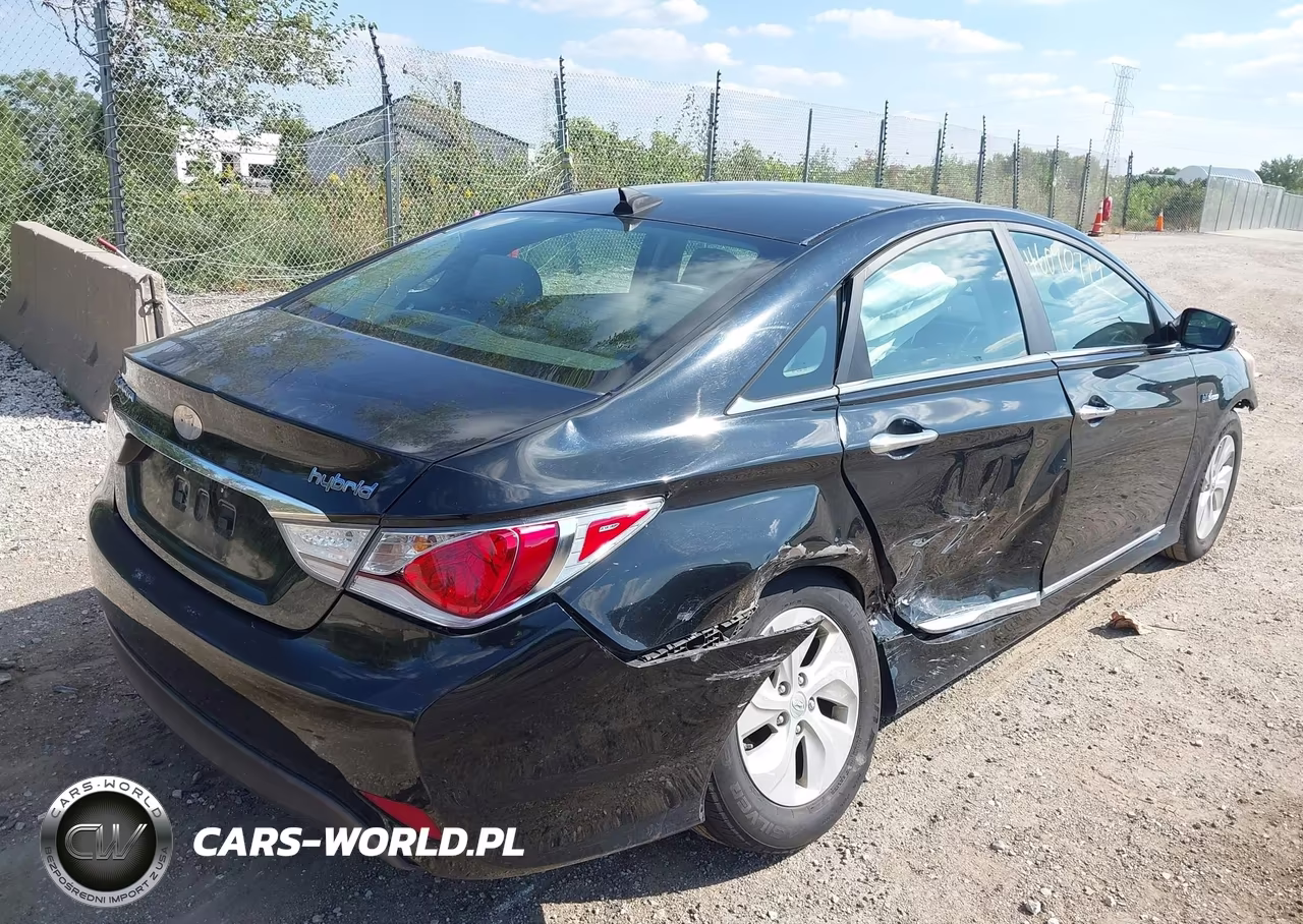 2014 Hyundai Sonata Hybrid VIN:KMHEC4A49EA116610 - 4