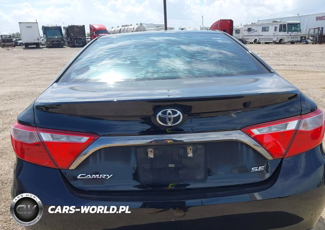 2015 Toyota Camry Se VIN:4T1BF1FK1FU891273 - 17