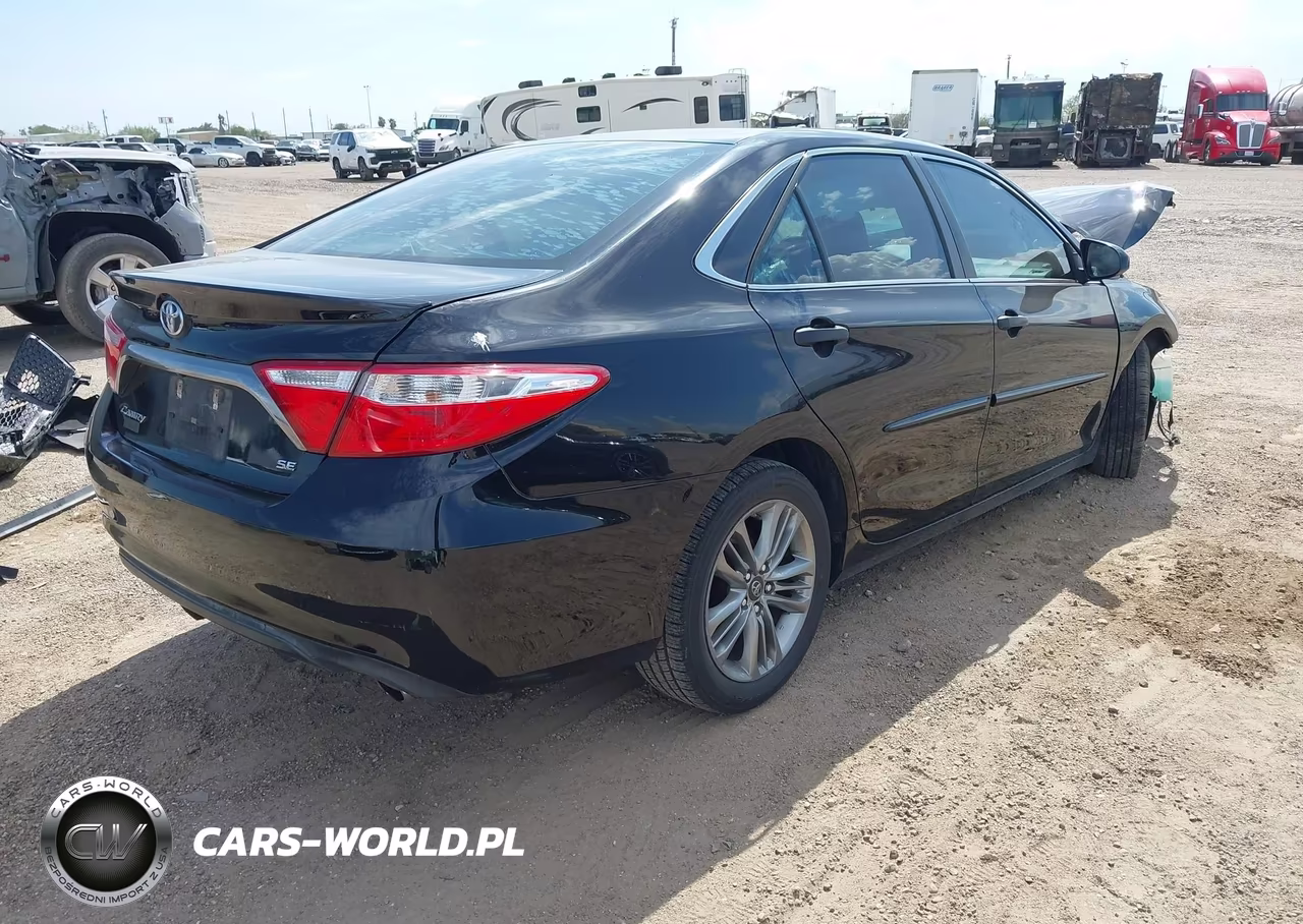 2015 Toyota Camry Se VIN:4T1BF1FK1FU891273 - 4