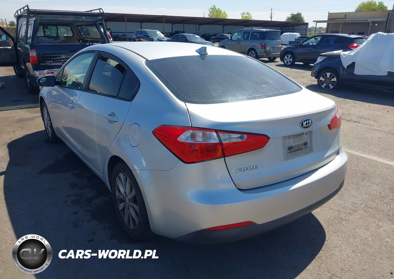 2016 Kia Forte Lx VIN:KNAFX4A62G5536328 - 3