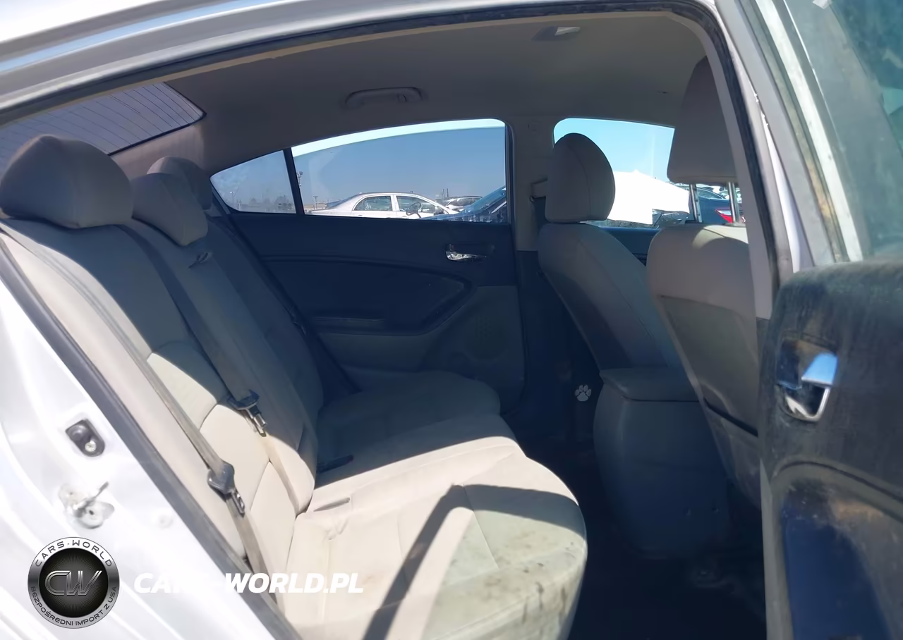 2016 Kia Forte Lx VIN:KNAFX4A62G5536328 - 8