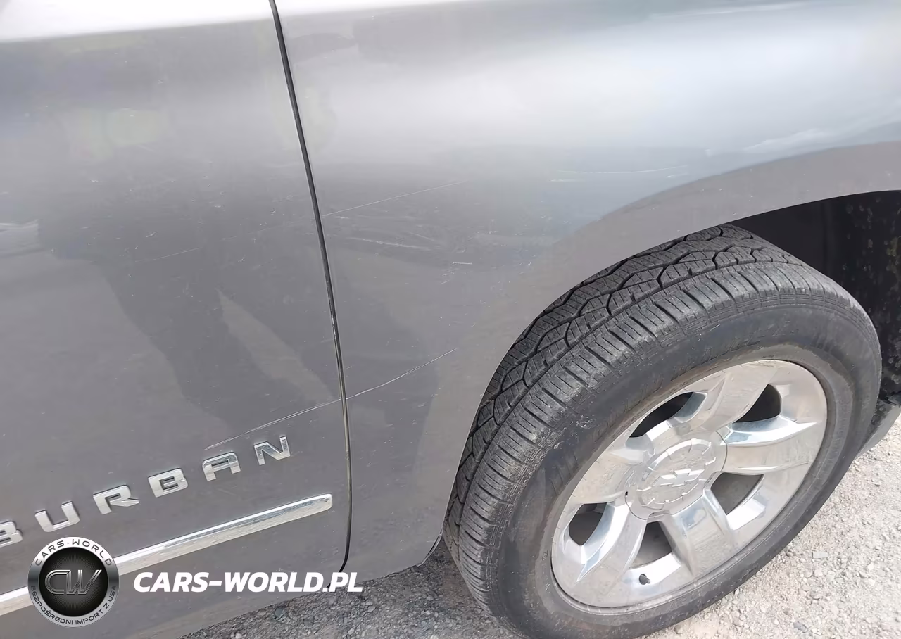 2018 Chevrolet Suburban Lt VIN:1GNSKHKC2JR213447 - 17