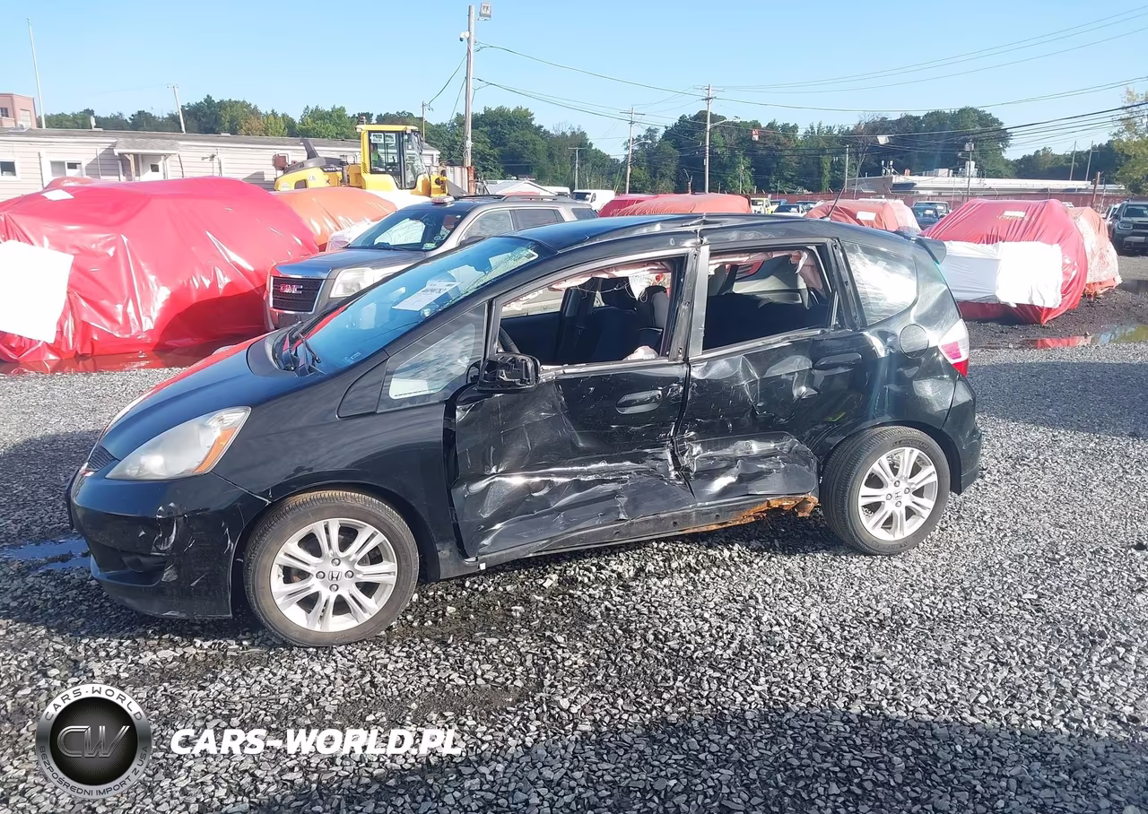 2009 Honda Fit Sport VIN:JHMGE88449S006874 - 6