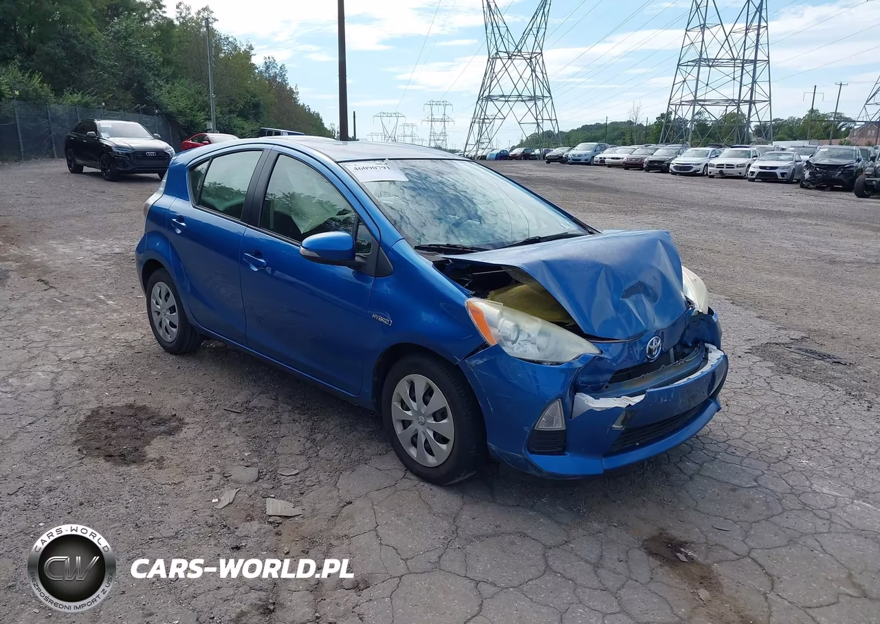 2013 Toyota Prius C Two