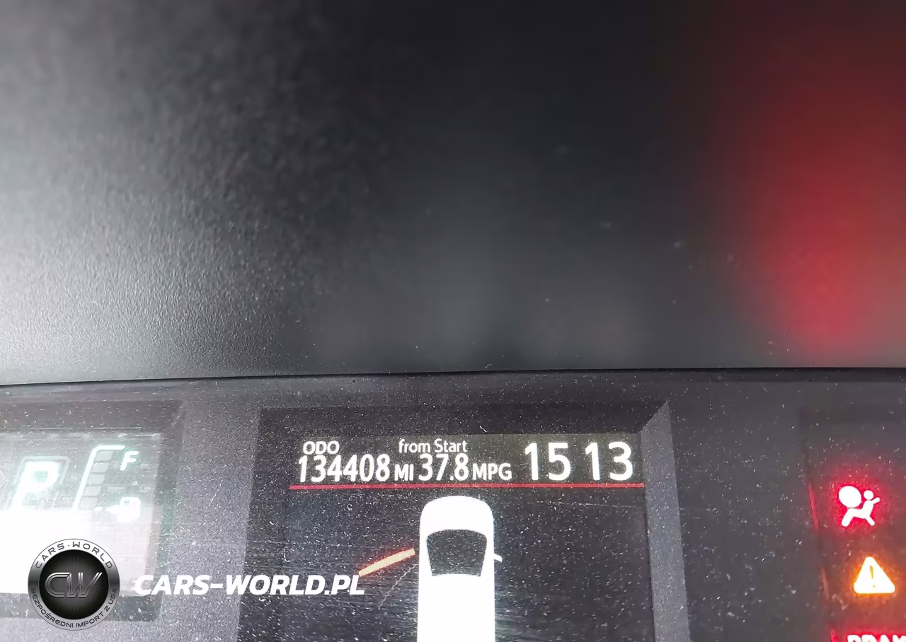 2013 Toyota Prius C Two VIN:JTDKDTB31D1557327 - 16