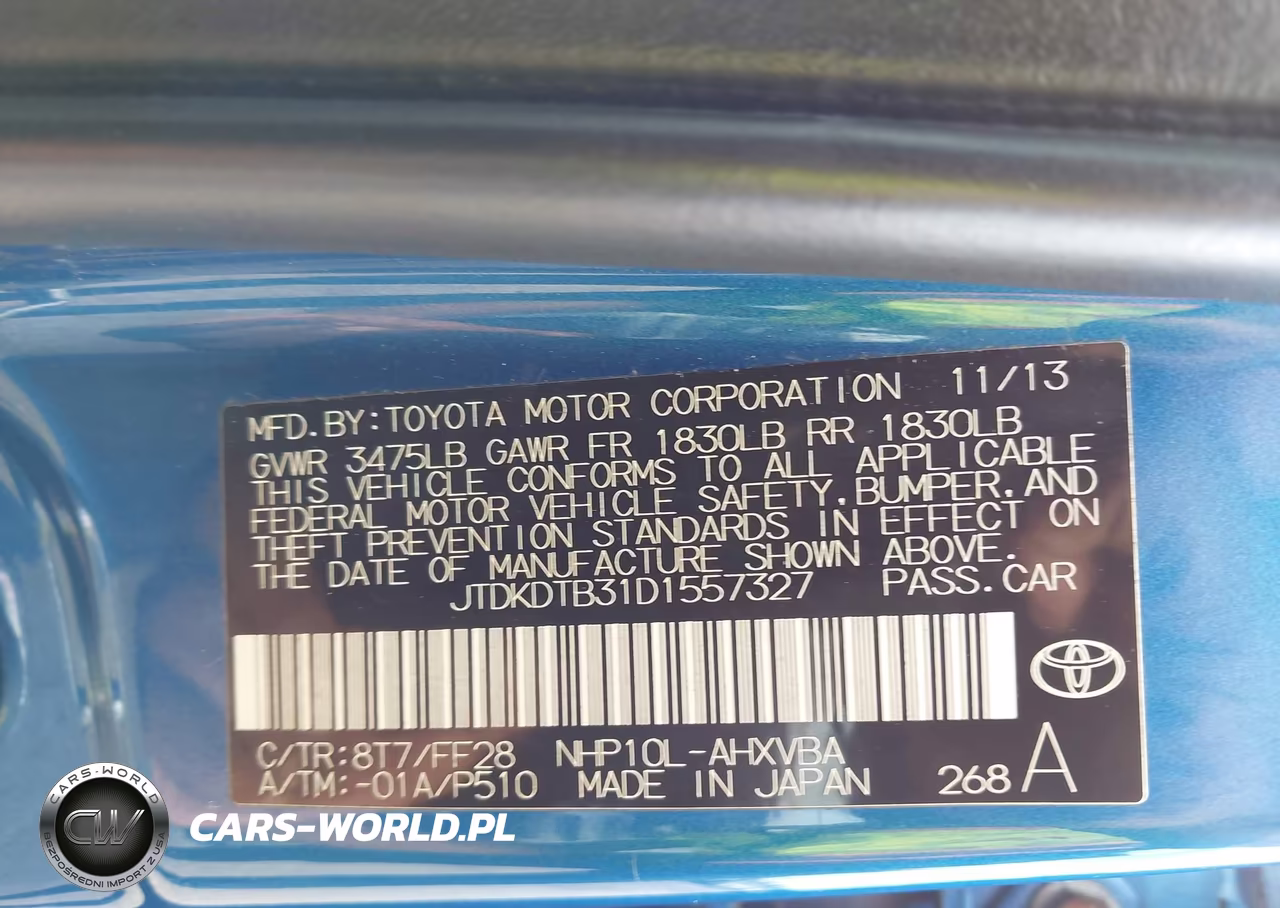2013 Toyota Prius C Two VIN:JTDKDTB31D1557327 - 9