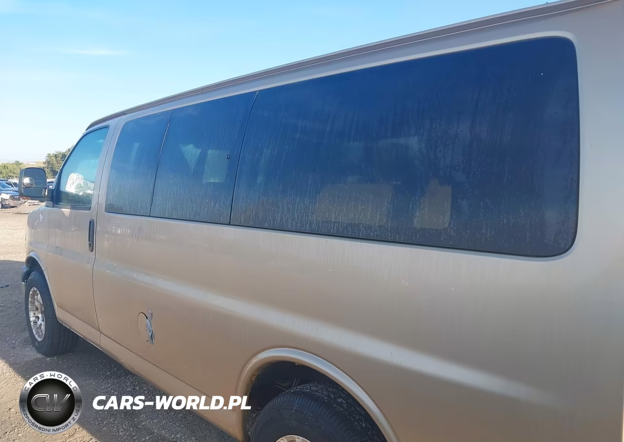 2010 GMC Savana 1500 Lt VIN:1GKUHCD47A1158084 - 14