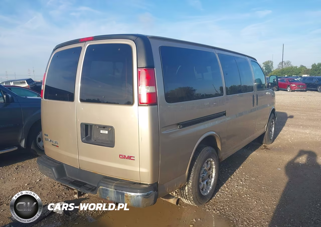 2010 GMC Savana 1500 Lt VIN:1GKUHCD47A1158084 - 4