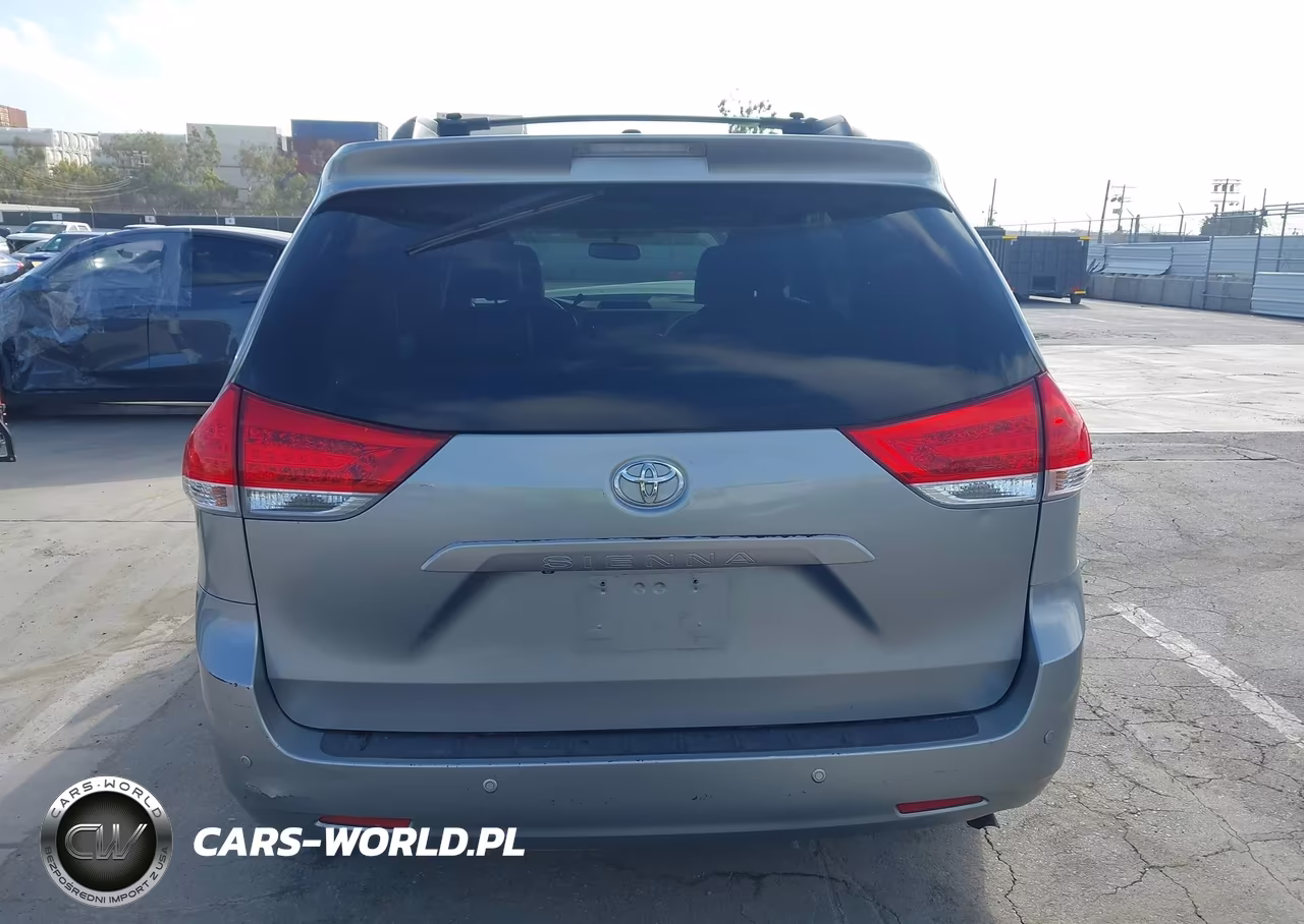 2013 Toyota Sienna Xle V6 8 Passenger VIN:5TDYK3DC7DS360856 - 19