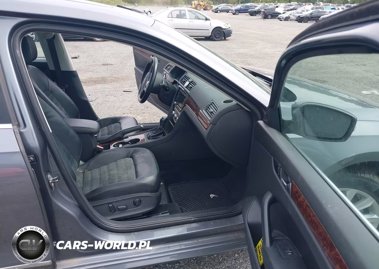 2013 Volkswagen Passat 2.5L Sel Premium VIN:1VWCP7A39DC045482 - 5