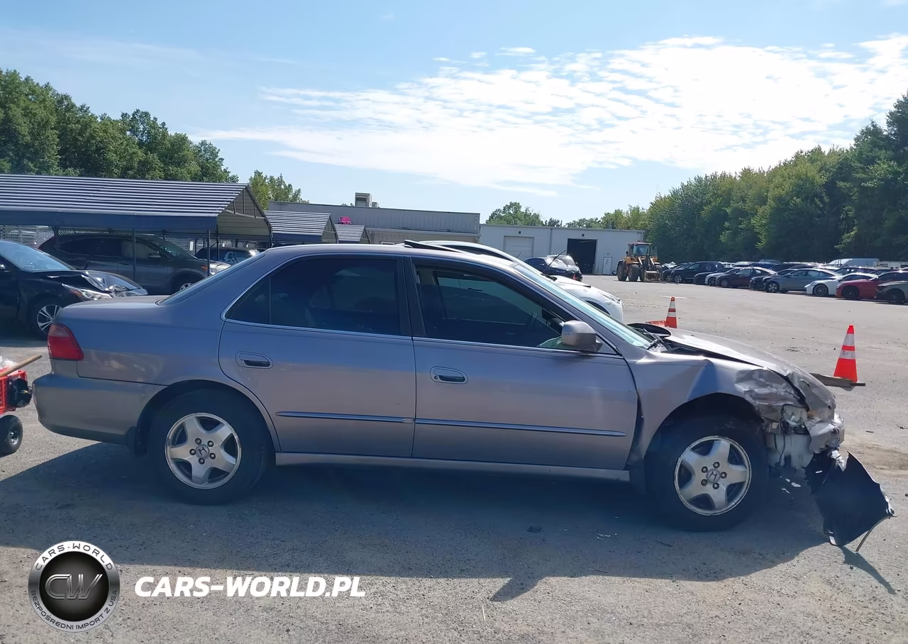 2000 Honda Accord 3.0 Ex VIN:1HGCG165XYA038800 - 13
