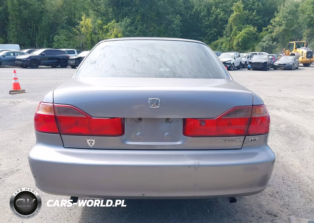 2000 Honda Accord 3.0 Ex VIN:1HGCG165XYA038800 - 16