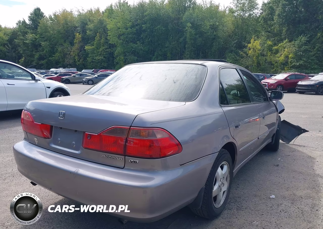 2000 Honda Accord 3.0 Ex VIN:1HGCG165XYA038800 - 4