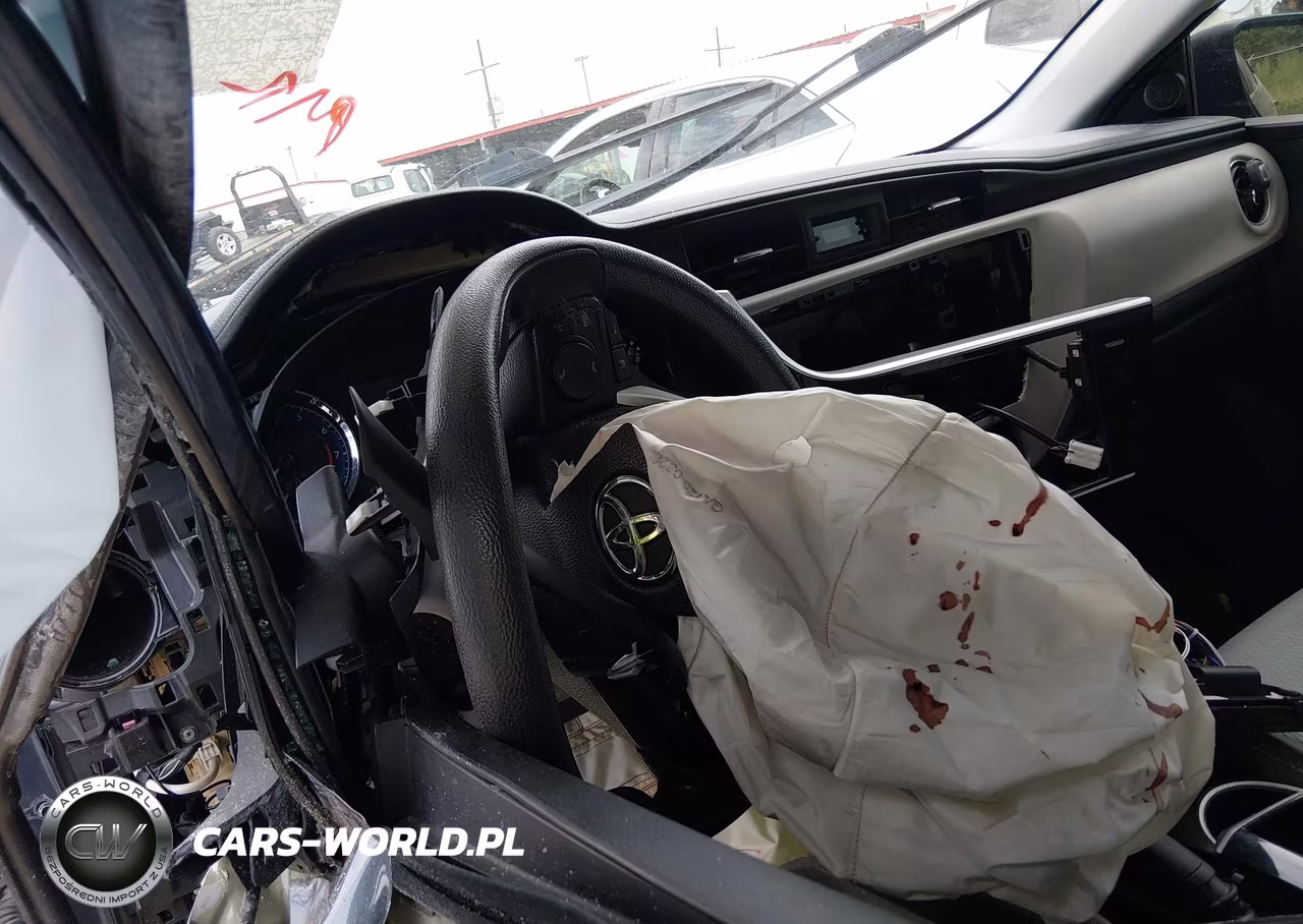 2017 Toyota Corolla Le VIN:5YFBURHE4HP597463 - 7