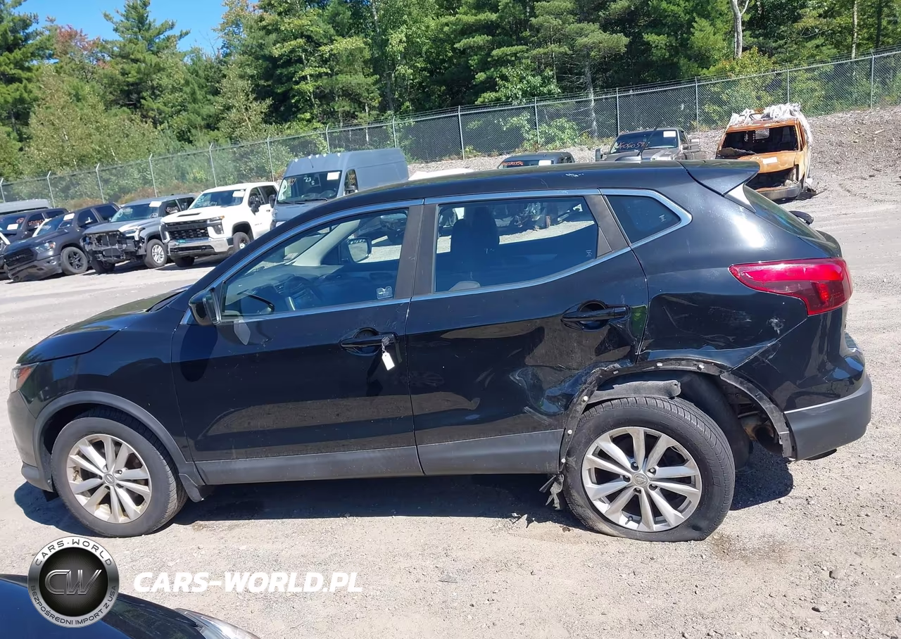 2017 Nissan Rogue Sport S VIN:JN1BJ1CR5HW142264 - 14