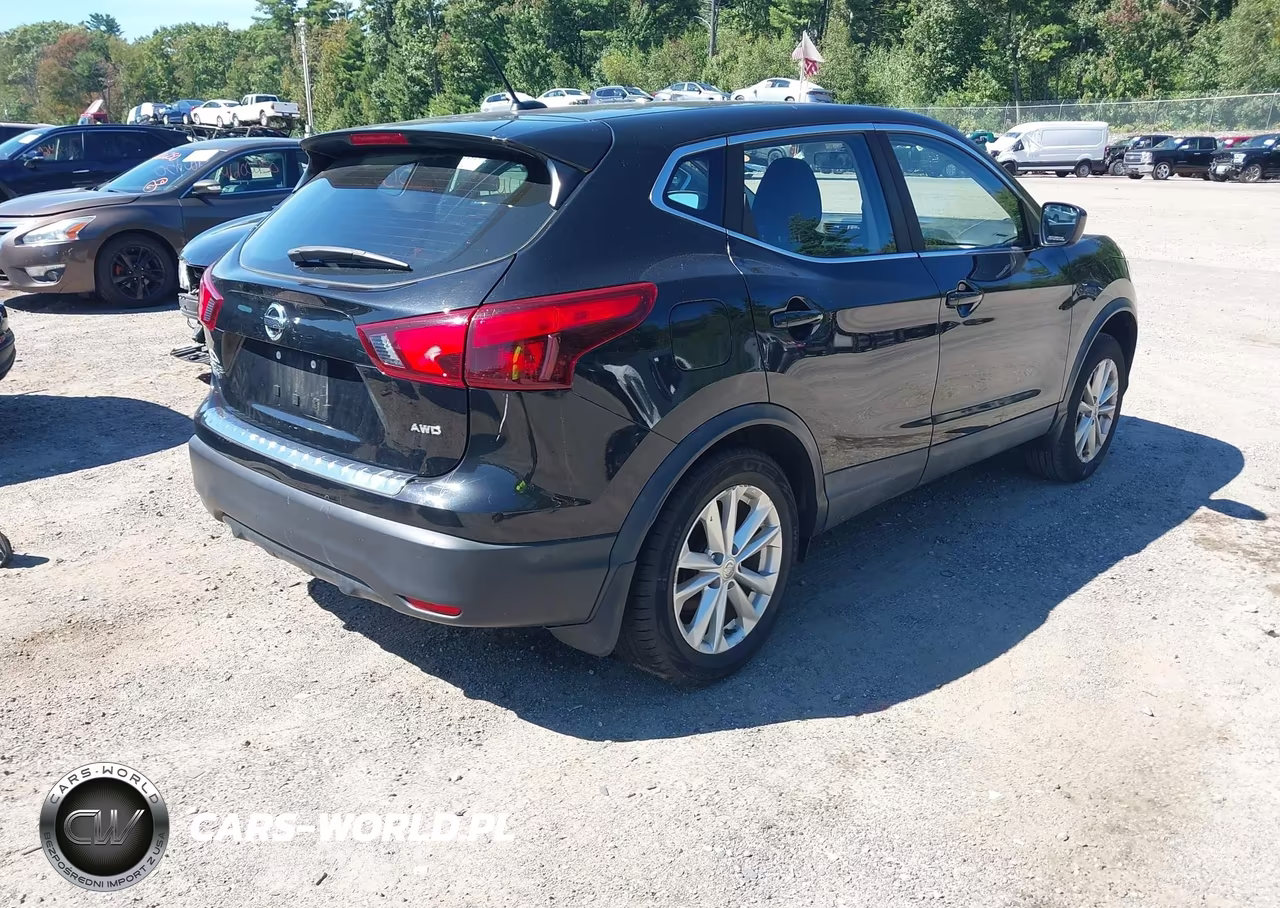 2017 Nissan Rogue Sport S VIN:JN1BJ1CR5HW142264 - 4
