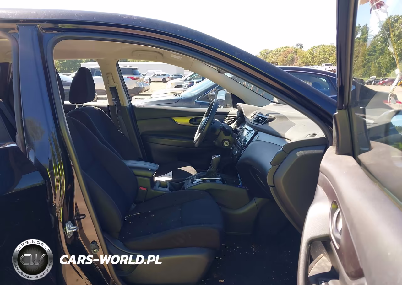 2017 Nissan Rogue Sport S VIN:JN1BJ1CR5HW142264 - 5
