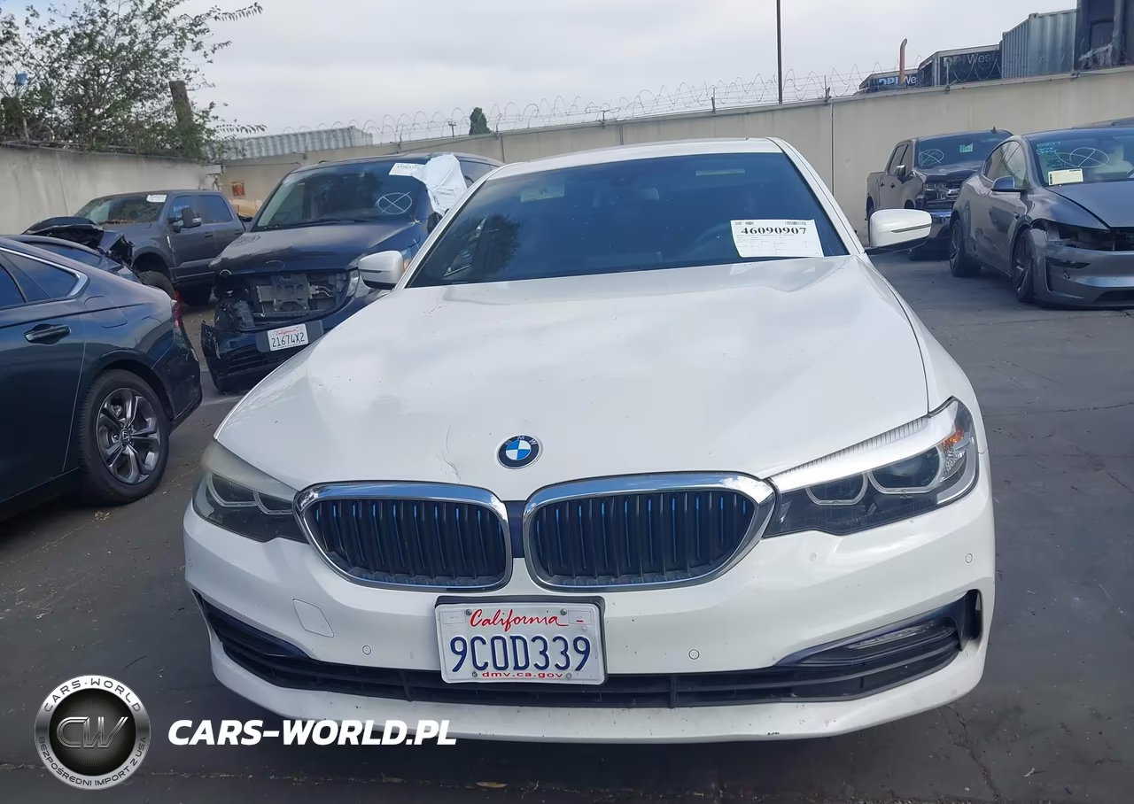 2018 BMW 530E Iperformance VIN:WBAJA9C52JB252719 - 12
