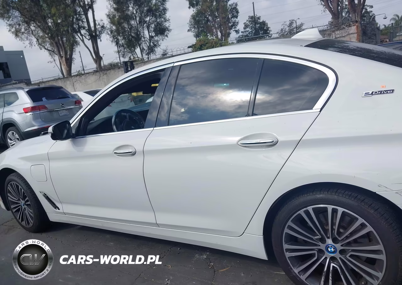 2018 BMW 530E Iperformance VIN:WBAJA9C52JB252719 - 14