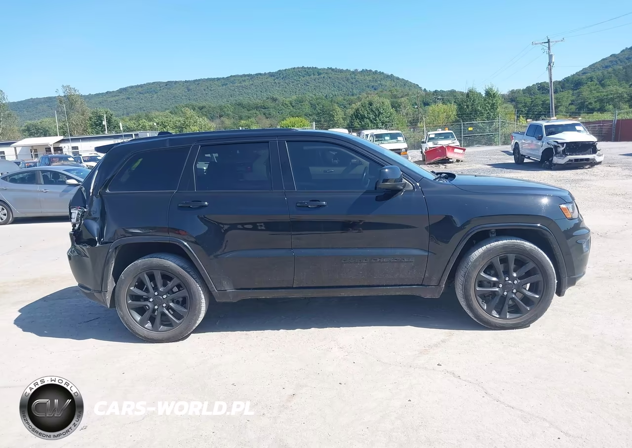 2021 Jeep Grand Cherokee Laredo X 4X4 VIN:1C4RJFAG1MC701721 - 13