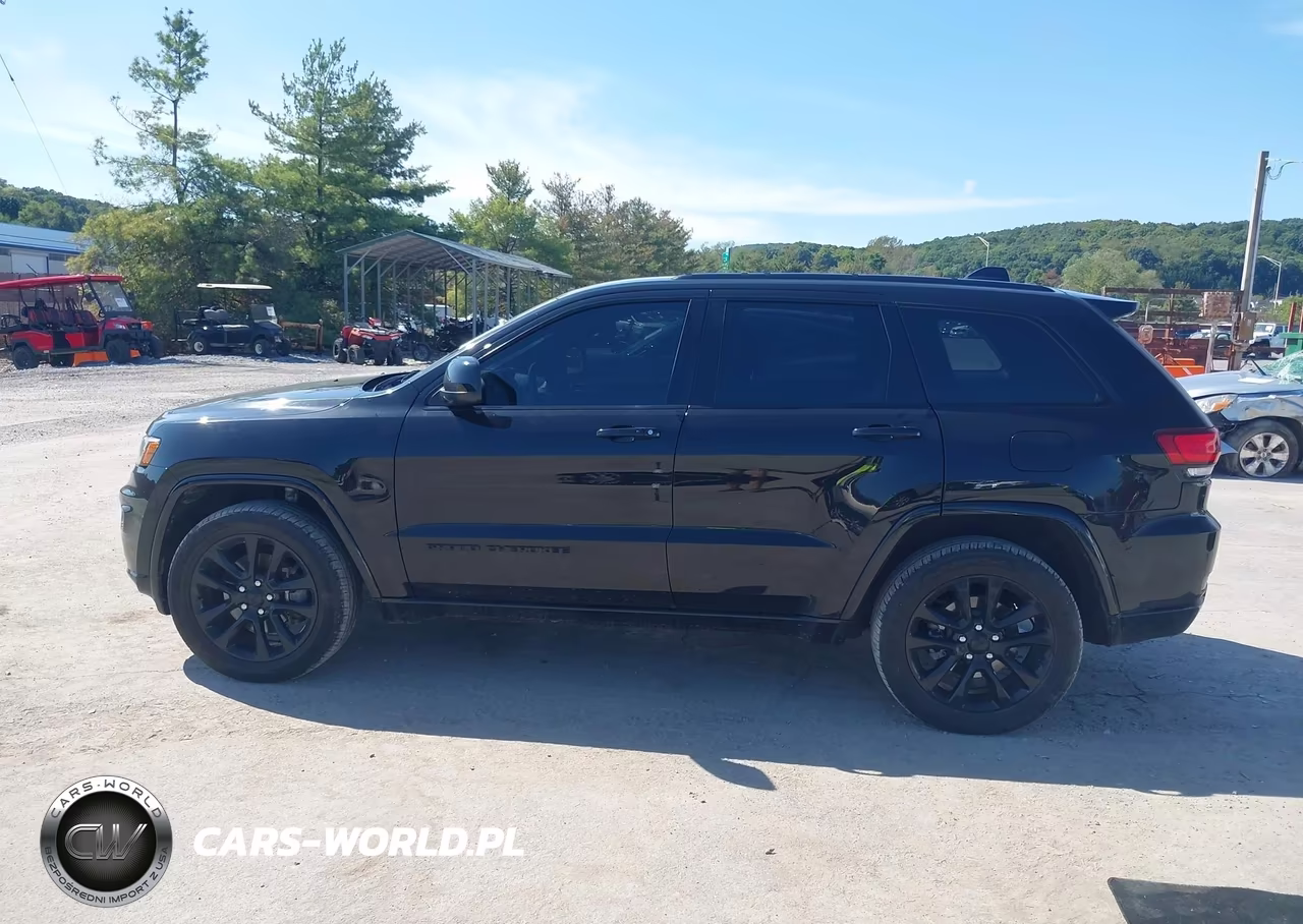 2021 Jeep Grand Cherokee Laredo X 4X4 VIN:1C4RJFAG1MC701721 - 14