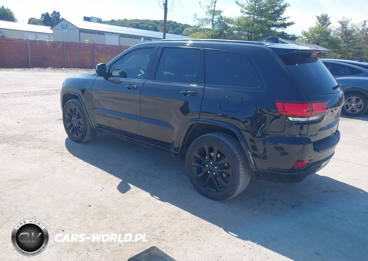 2021 Jeep Grand Cherokee Laredo X 4X4 VIN:1C4RJFAG1MC701721 - 3