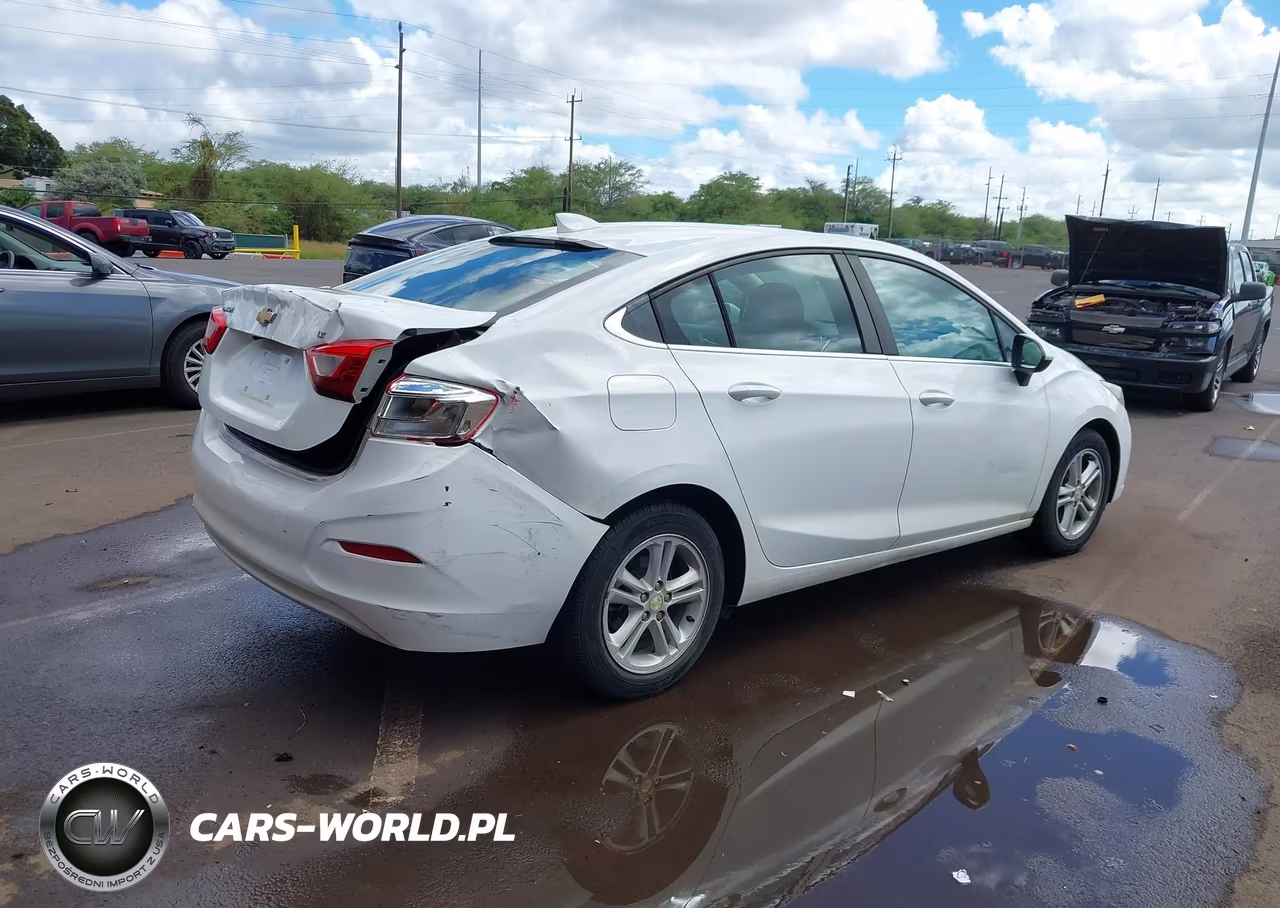 2017 Chevrolet Cruze Lt Auto VIN:3G1BE5SM2HS550918 - 4