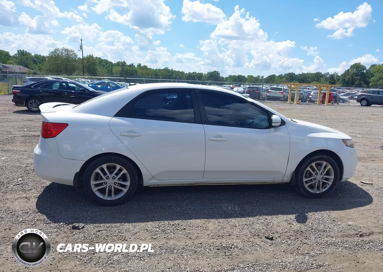 2011 Kia Forte Ex VIN:KNAFU4A26B5388568 - 13