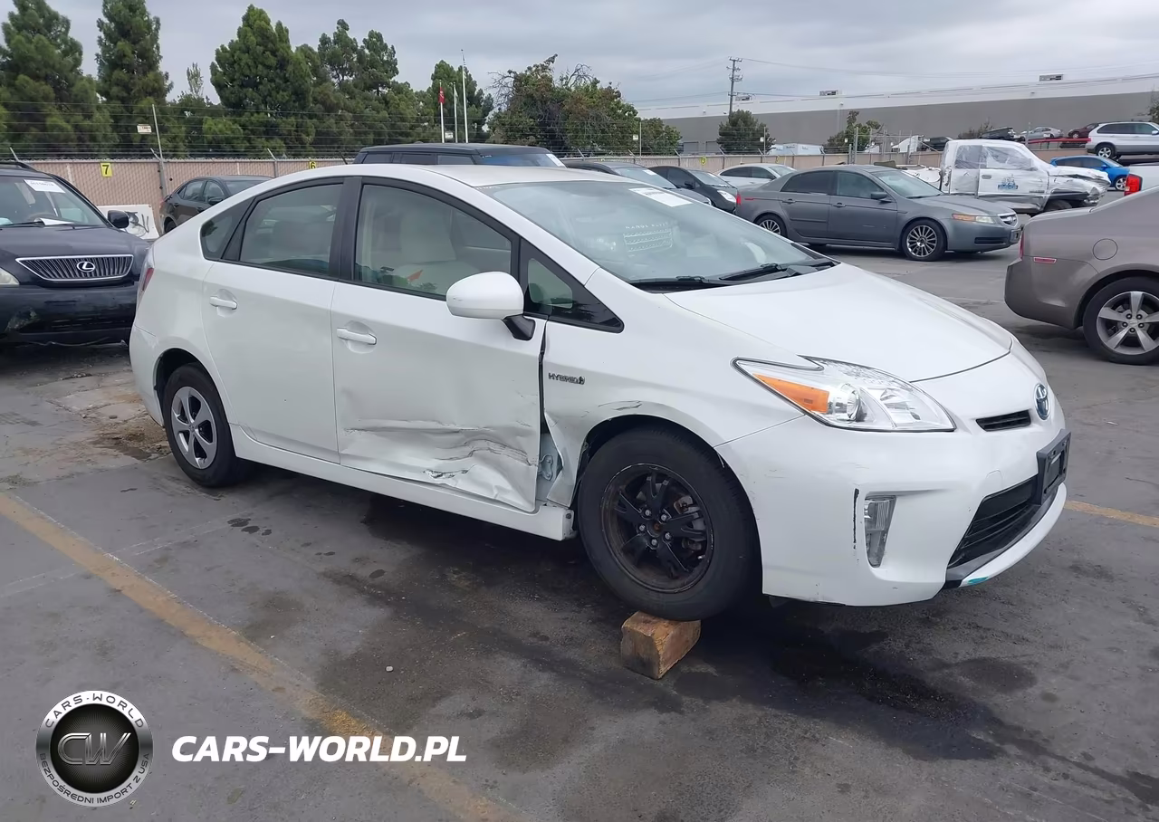 2015 Toyota Prius Two – zdjęcie 1 z 16