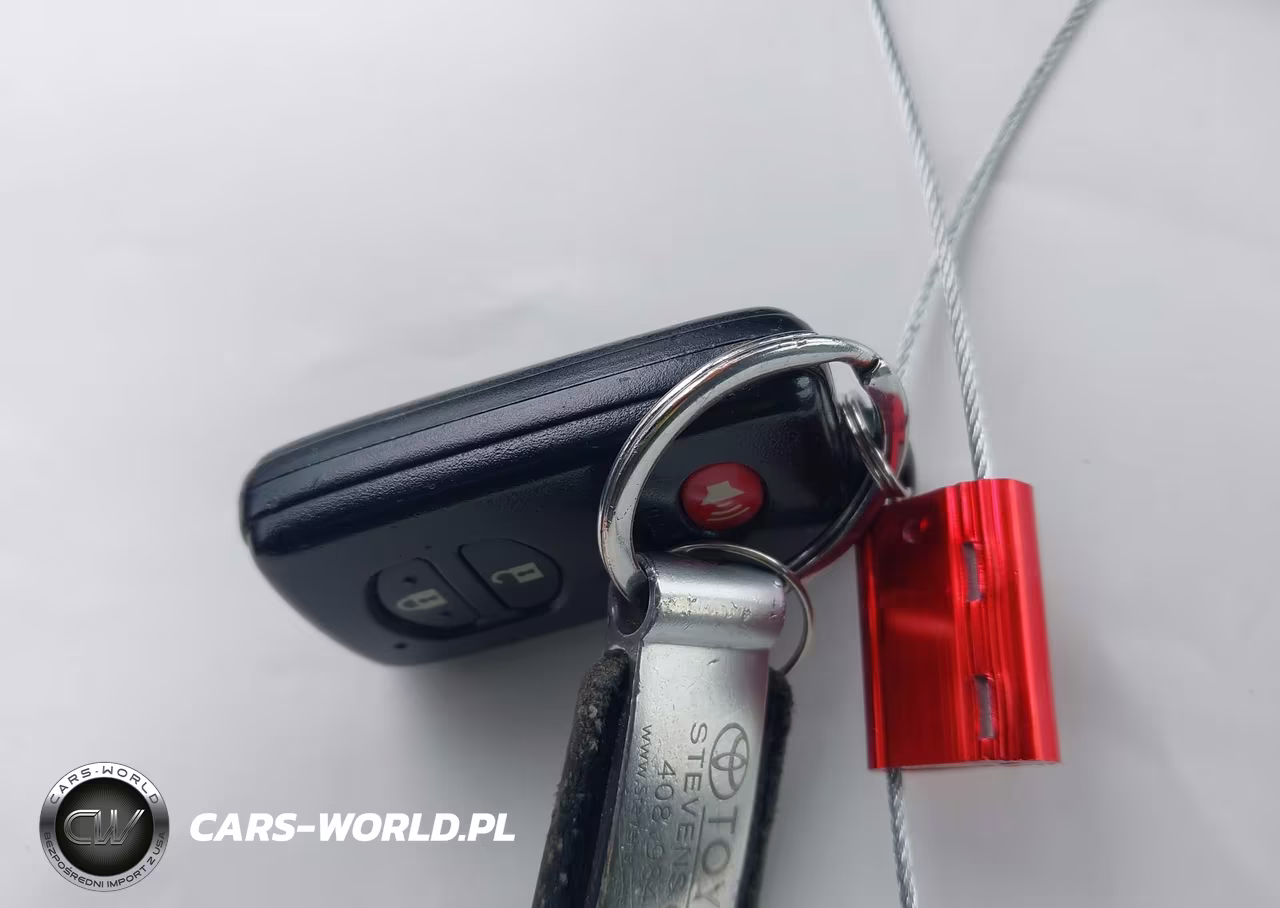 2015 Toyota Prius Two VIN:JTDKN3DU6F0399949 - 11