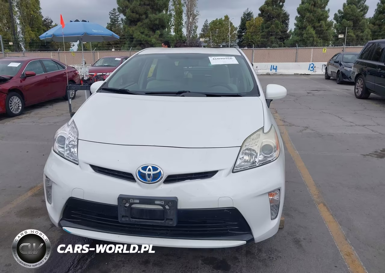 2015 Toyota Prius Two VIN:JTDKN3DU6F0399949 - 12