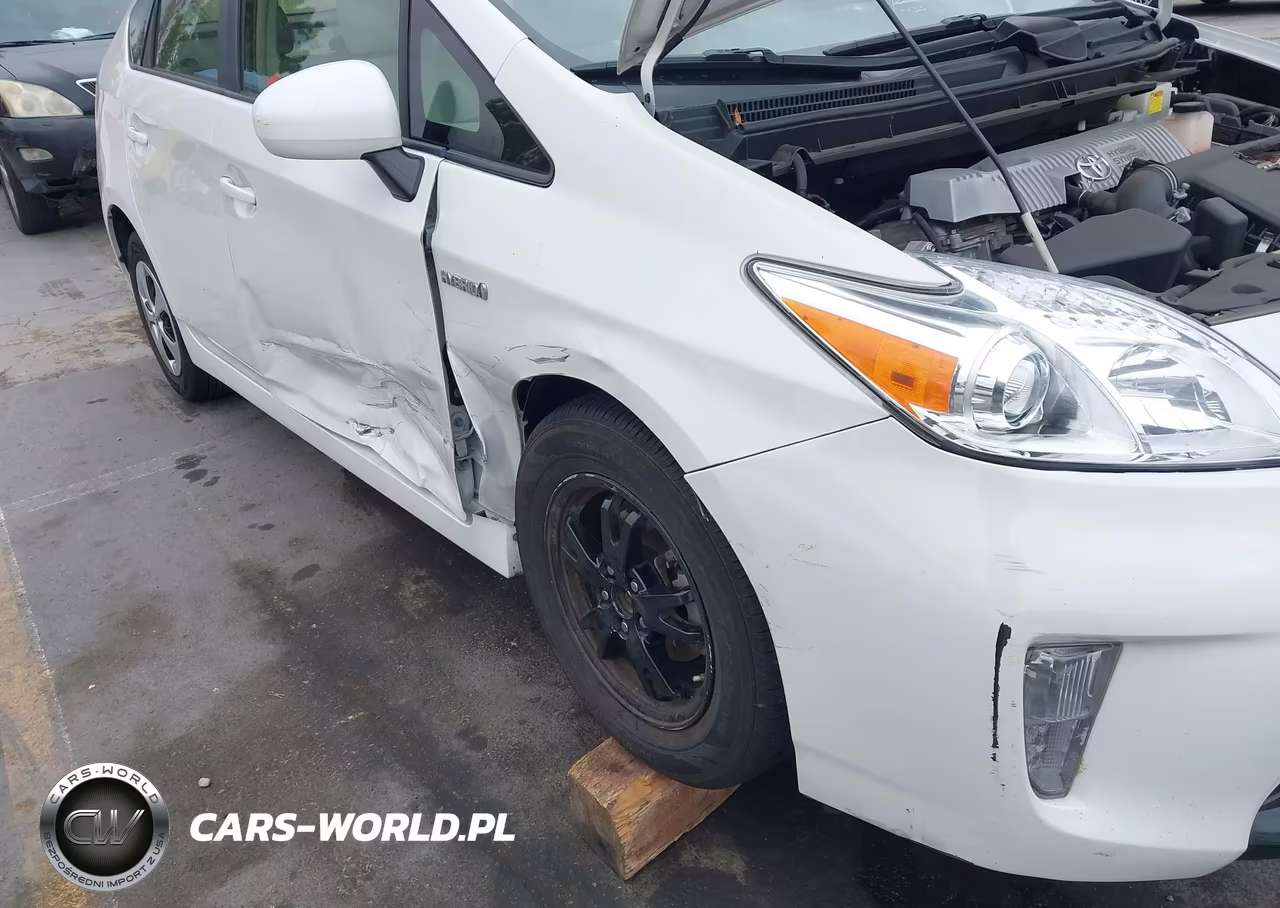 2015 Toyota Prius Two VIN:JTDKN3DU6F0399949 - 6
