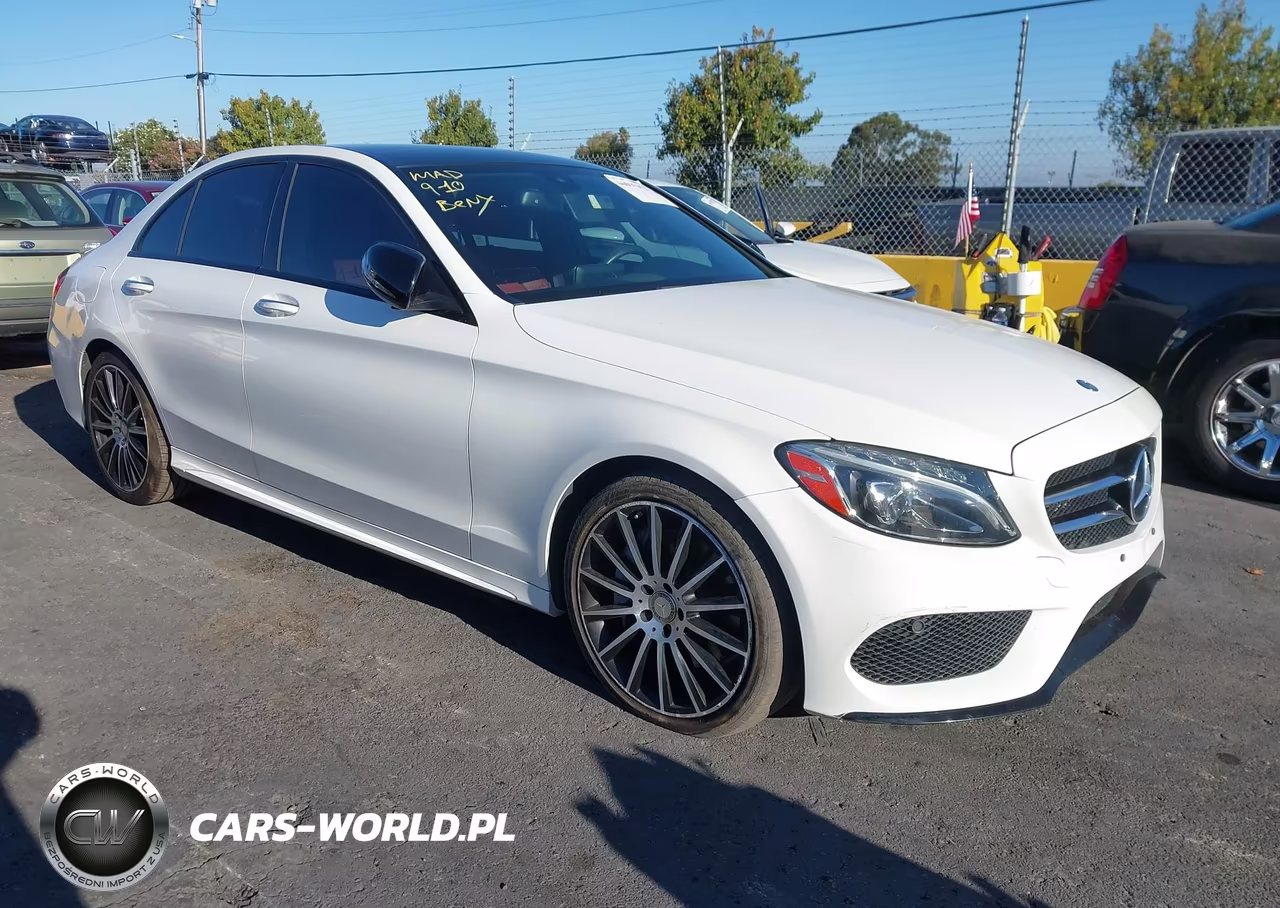 2016 Mercedes-Benz C 300 Sport