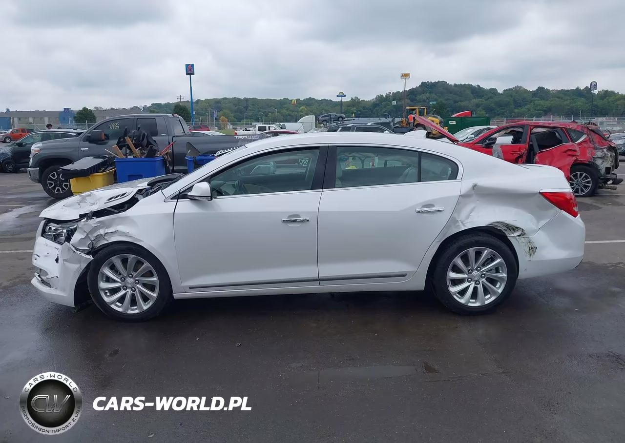 2015 Buick Lacrosse VIN:1G4GB5G30FF306817 - 17